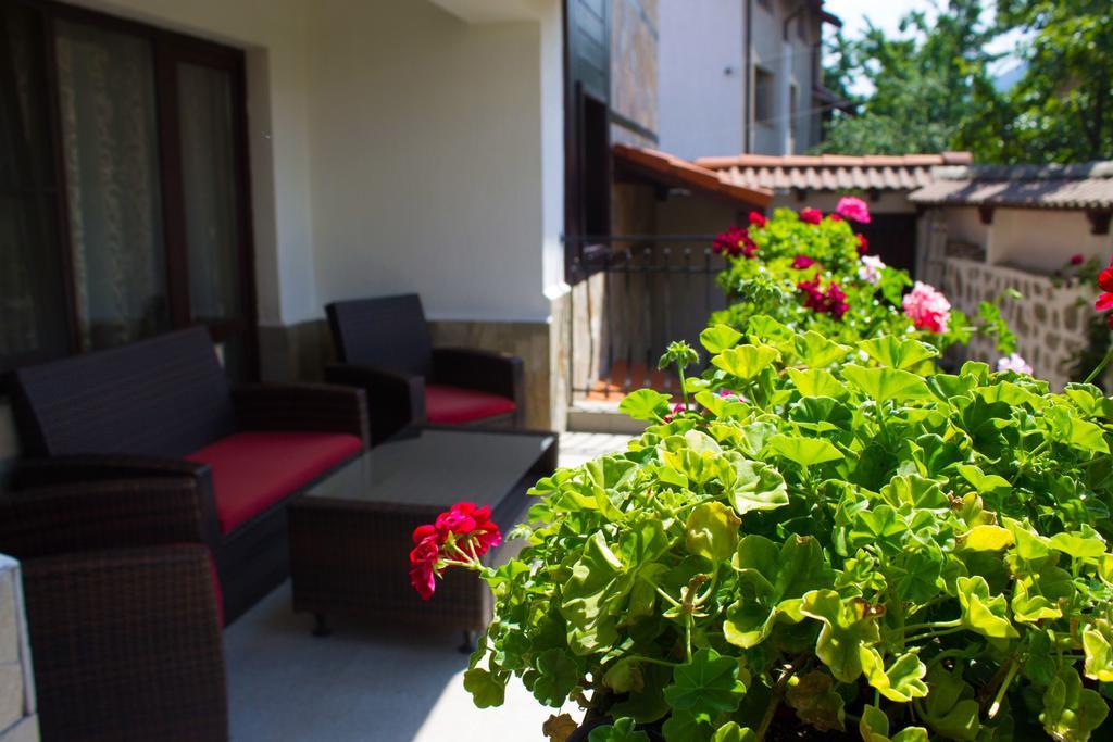 Bizev Hotel Bansko Exterior photo